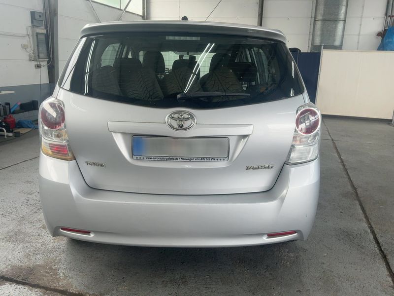 Toyota Verso 1.8 Edition 2011 – снимка 7