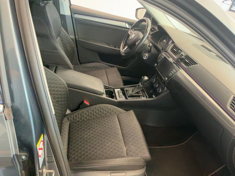 Skoda Superb 2.0 TDI Style 2017 – снимка 16
