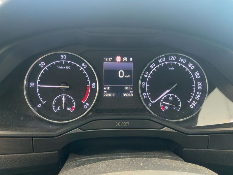 Skoda Superb 2.0 TDI Style 2017 – снимка 18