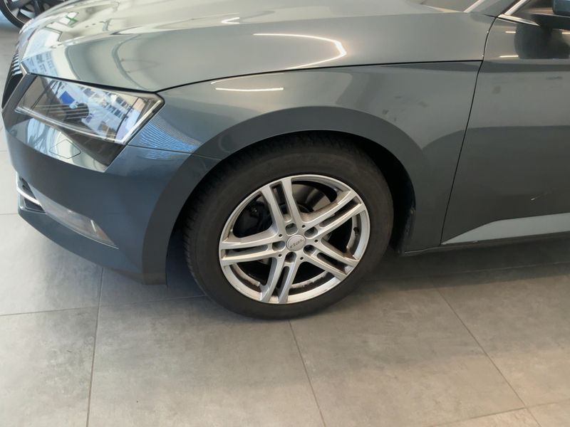 Skoda Superb 2.0 TDI Style 2017 – снимка 3