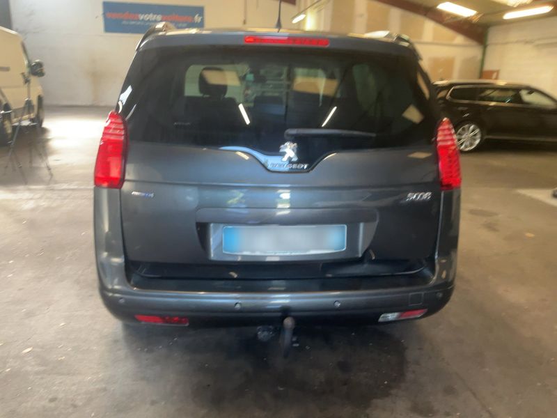 Peugeot 5008 2.0 Blue-HDi Allure 2015 – снимка 5