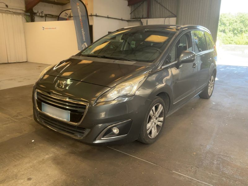 Peugeot 5008 2.0 Blue-HDi Allure 2015 – снимка 1