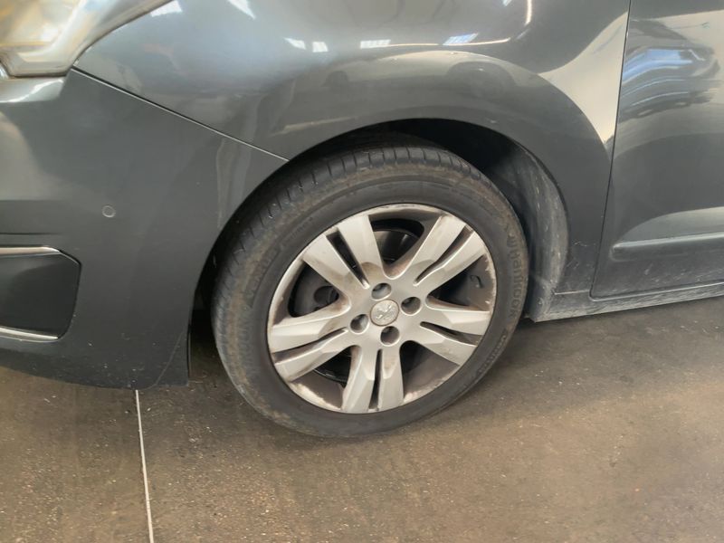 Peugeot 5008 2.0 Blue-HDi Allure 2015 – снимка на щета