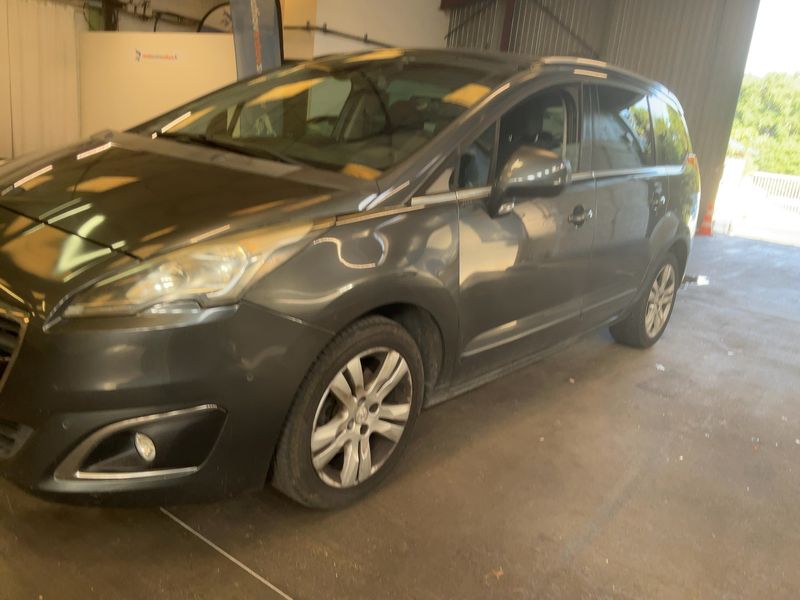 Peugeot 5008 2.0 Blue-HDi Allure 2015 – снимка на щета