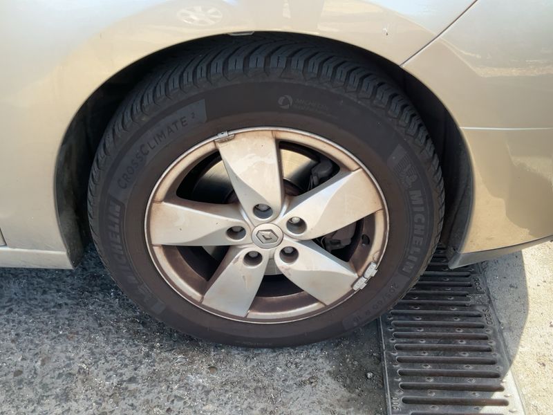 Renault Grand Scenic 1.5 dCi Dynamique 2011 – снимка 11
