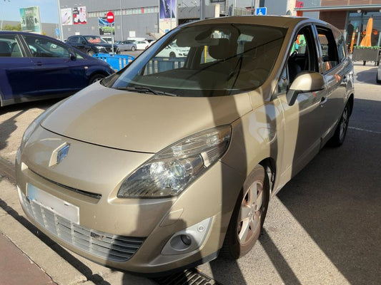 Renault Grand Scenic 1.5 dCi Dynamique 2011 – снимка 1