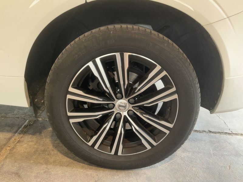 Volvo XC60 2.0 B4 Diesel Mild-Hybrid Inscription AWD 2022 – снимка 5