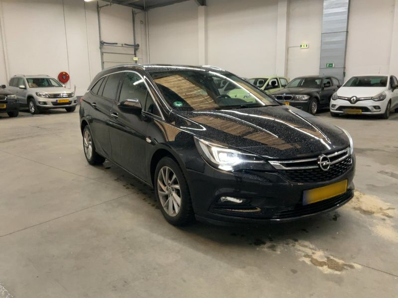 Opel Astra 1.4 SIDI Turbo Ultimate Start/Stop 2018 – снимка 12