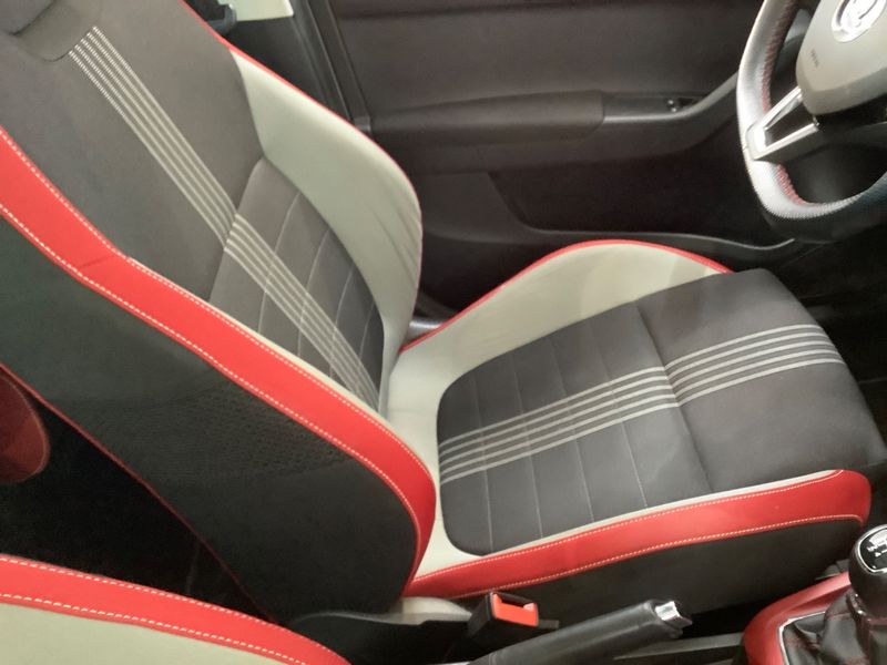 Skoda Fabia 1.2 TSI Monte Carlo 2016 – снимка 26