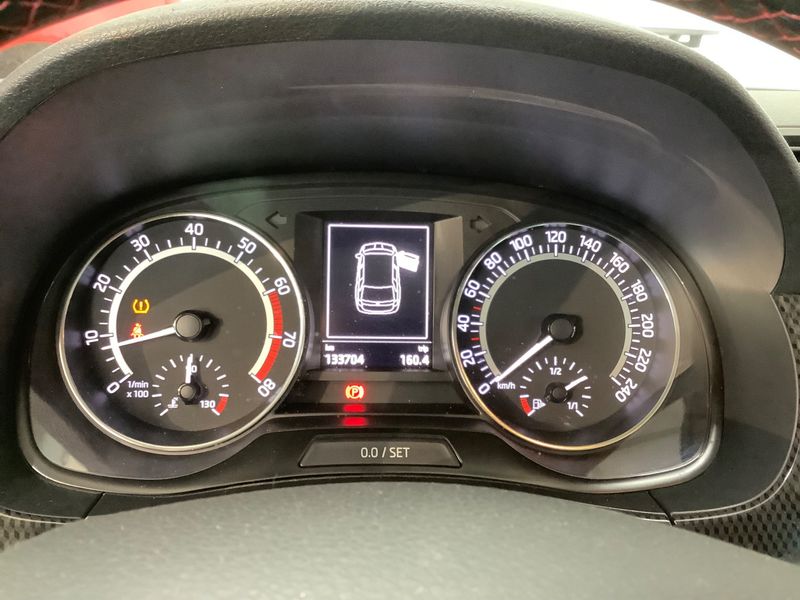 Skoda Fabia 1.2 TSI Monte Carlo 2016 – снимка 19