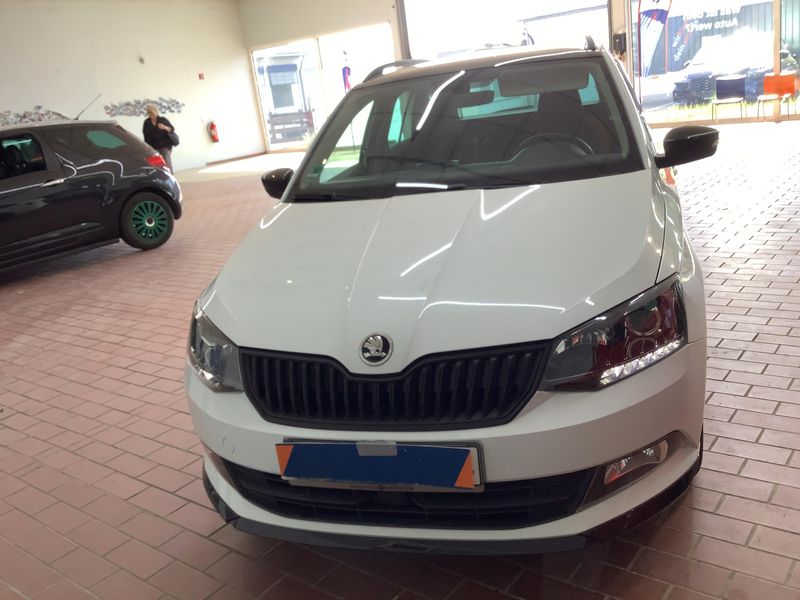 Skoda Fabia 1.2 TSI Monte Carlo 2016 – снимка 14
