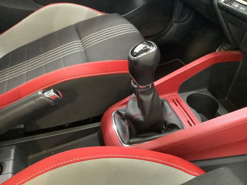Skoda Fabia 1.2 TSI Monte Carlo 2016 – снимка 25