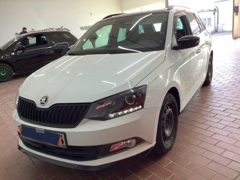 Skoda Fabia 1.2 TSI Monte Carlo 2016 – снимка 1