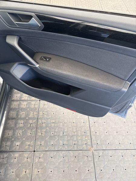 Volkswagen Touran 1.6 TDI Sound BlueMotion Tech 2017 – снимка 24