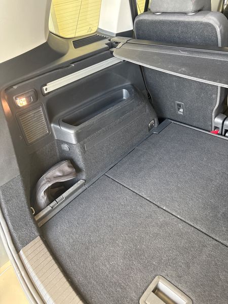 Volkswagen Touran 1.6 TDI Sound BlueMotion Tech 2017 – снимка 30