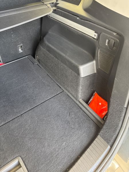 Volkswagen Touran 1.6 TDI Sound BlueMotion Tech 2017 – снимка 29