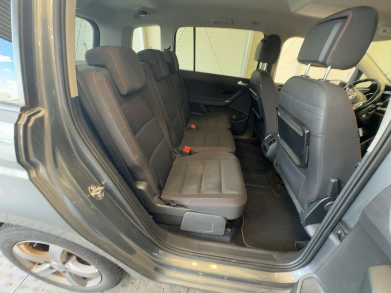 Volkswagen Touran 1.6 TDI Sound BlueMotion Tech 2017 – снимка 19