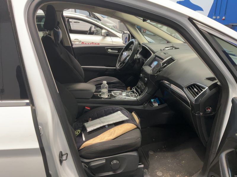 Ford S-Max 2.0 TDCi EcoBlue Titanium 2019 – снимка 17