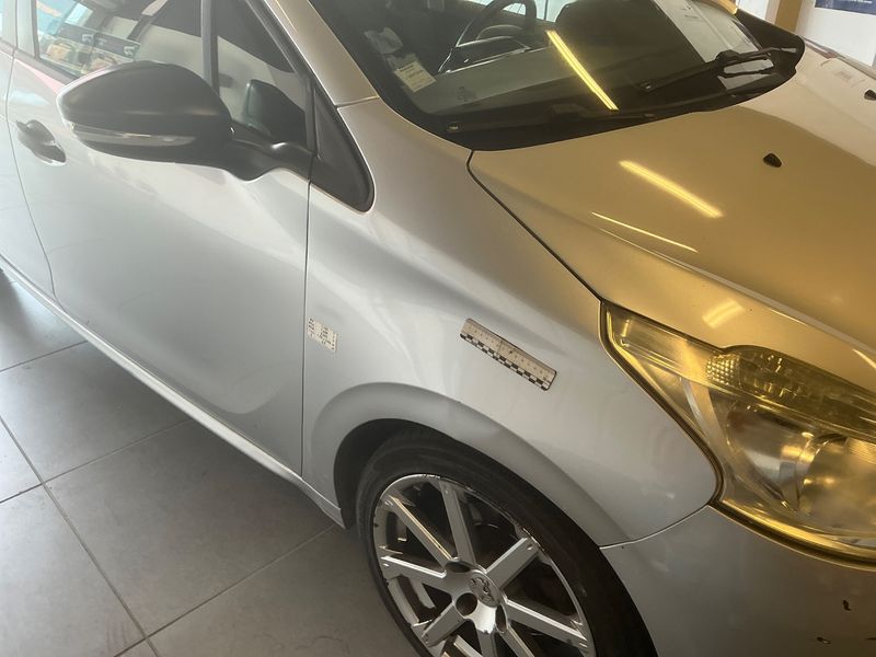 Peugeot 208 1.6 HDi Affaire Pack CD Clim 2012 – снимка 22