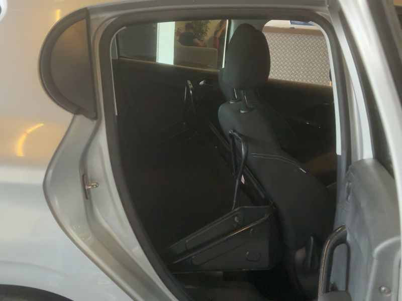 Peugeot 208 1.6 HDi Affaire Pack CD Clim 2012 – снимка 19