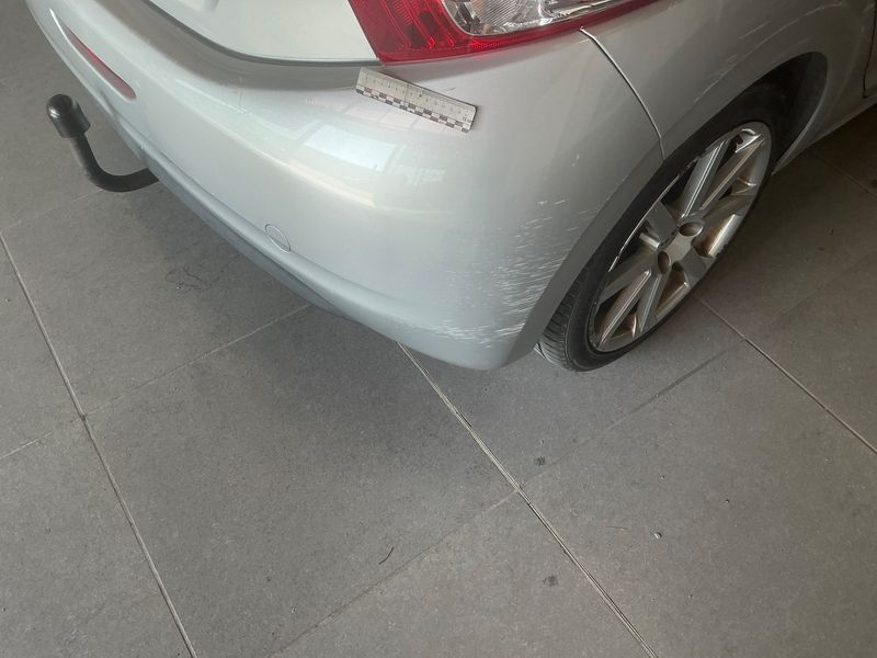 Peugeot 208 1.6 HDi Affaire Pack CD Clim 2012 – снимка 37