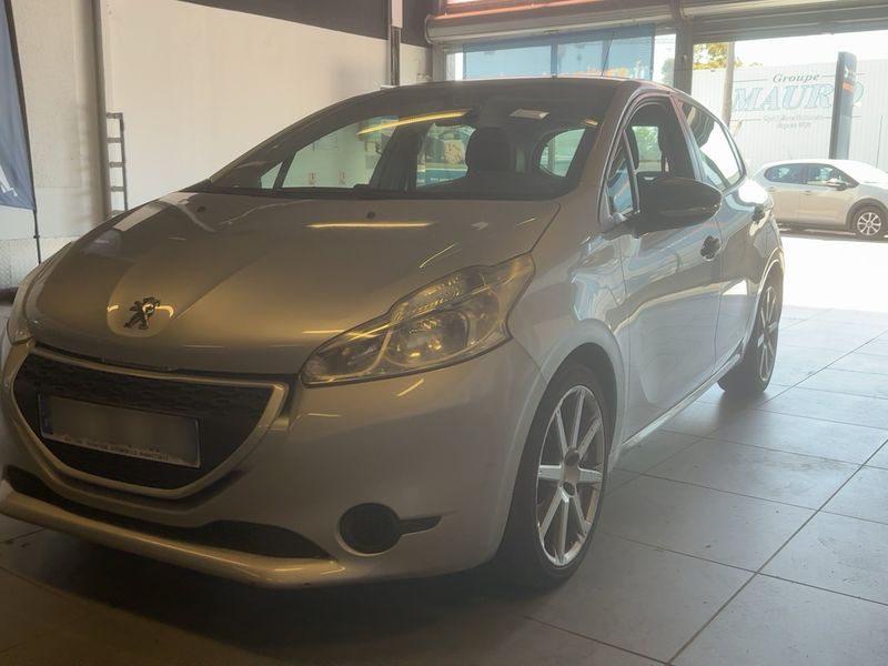 Peugeot 208 1.6 HDi Affaire Pack CD Clim 2012 – снимка 1