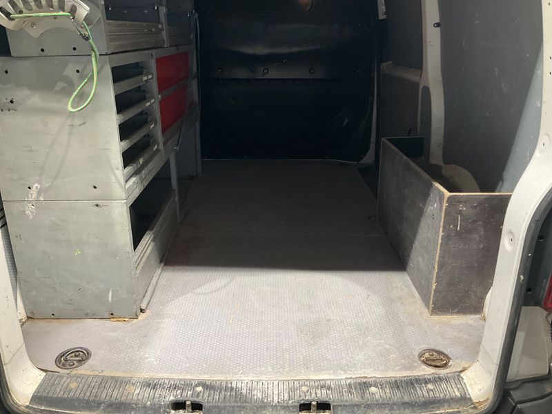 Volkswagen T6 Transporter 2.0 TDI Kasten EcoProfi 2017 – снимка 35