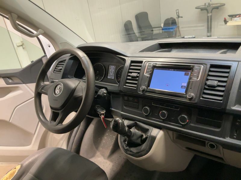 Volkswagen T6 Transporter 2.0 TDI Kasten EcoProfi 2017 – снимка 17