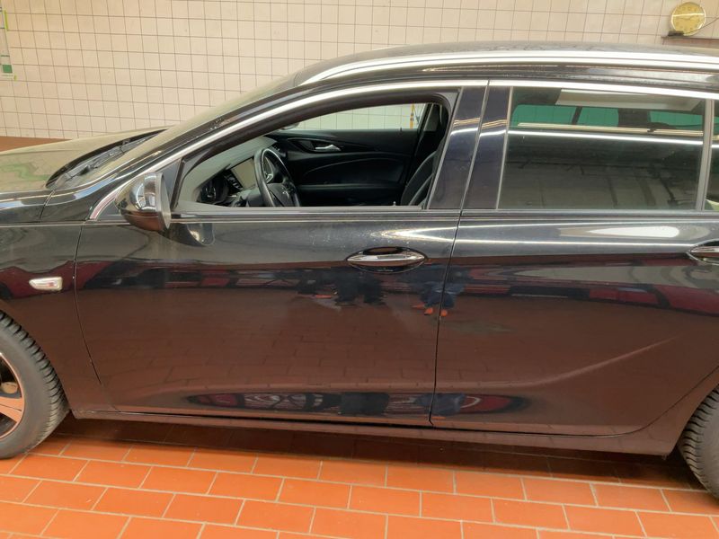 Opel Insignia Sports Tourer 2.0 CDTI Innovation 4x4 2019 – снимка 4