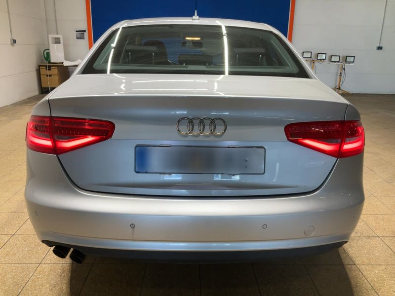 Audi A4 2.0 TDI Ambiente 2012 – снимка 5