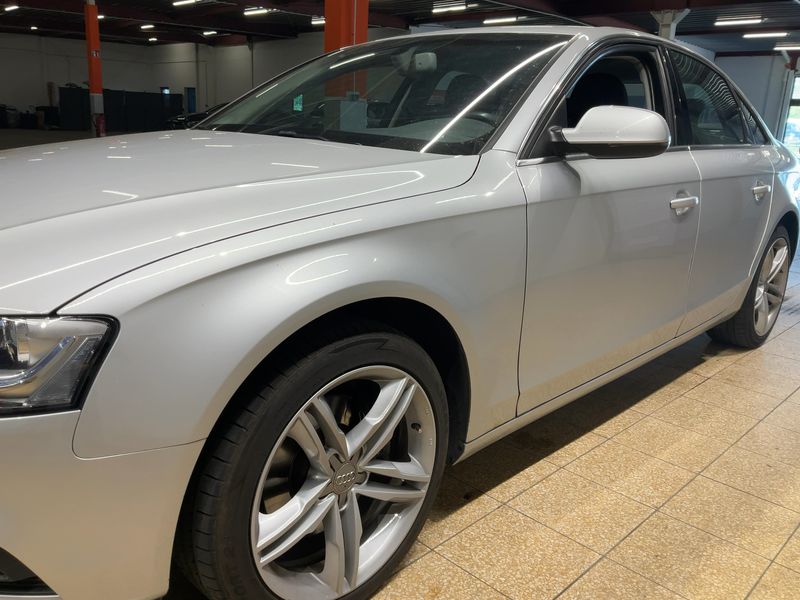 Audi A4 2.0 TDI Ambiente 2012 – снимка 2