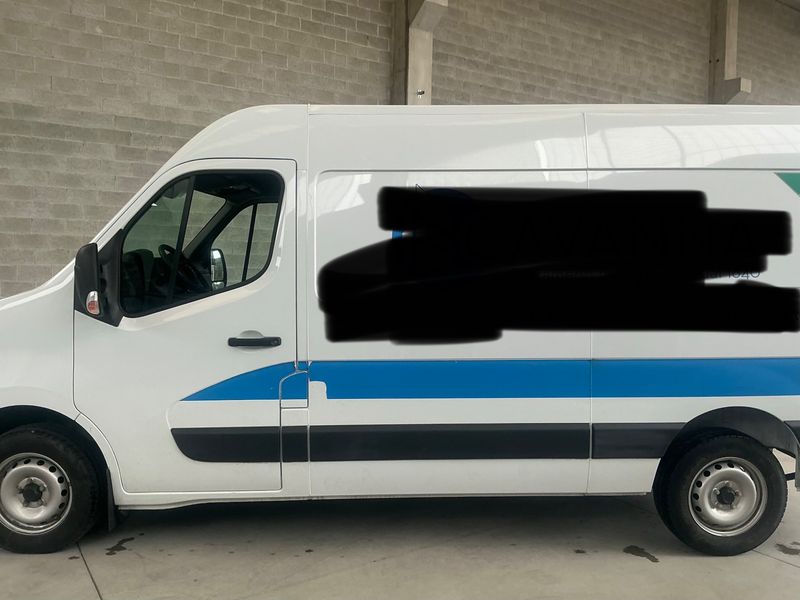 Nissan Interstar 2.3 dCi L2H2 3,5t Acenta FWD 2022 – снимка 4