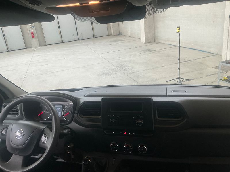 Nissan Interstar 2.3 dCi L2H2 3,5t Acenta FWD 2022 – снимка 17