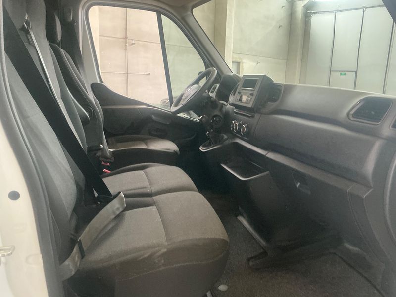 Nissan Interstar 2.3 dCi L2H2 3,5t Acenta FWD 2022 – снимка 16