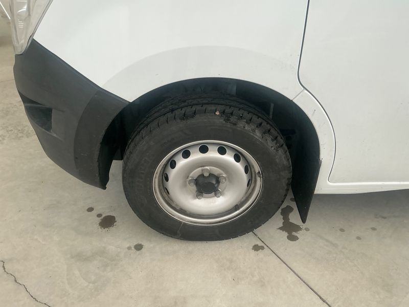 Nissan Interstar 2.3 dCi L2H2 3,5t Acenta FWD 2022 – снимка 3