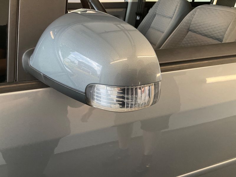 Volkswagen Touran 1.4 TSI Trendline 2009 – снимка 32