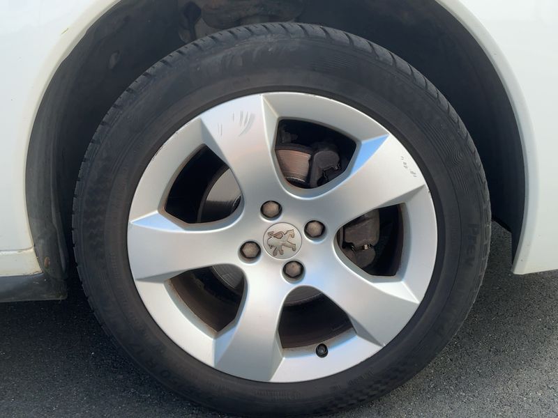 Peugeot 3008 1.6 HDi Allure 2013 – снимка 11