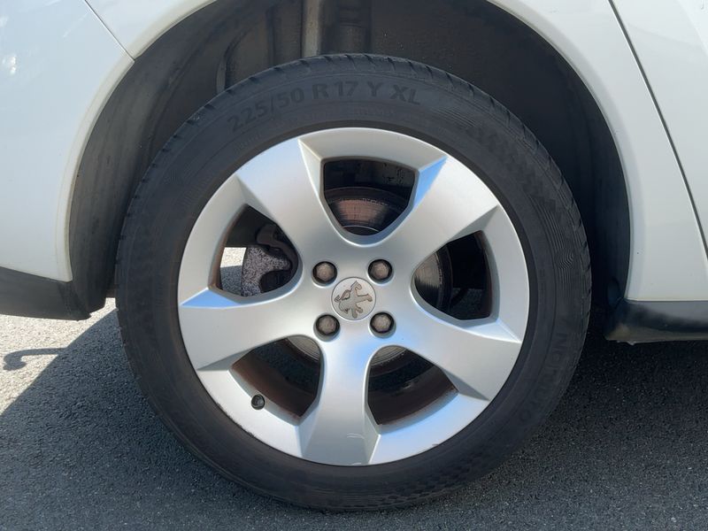 Peugeot 3008 1.6 HDi Allure 2013 – снимка 9