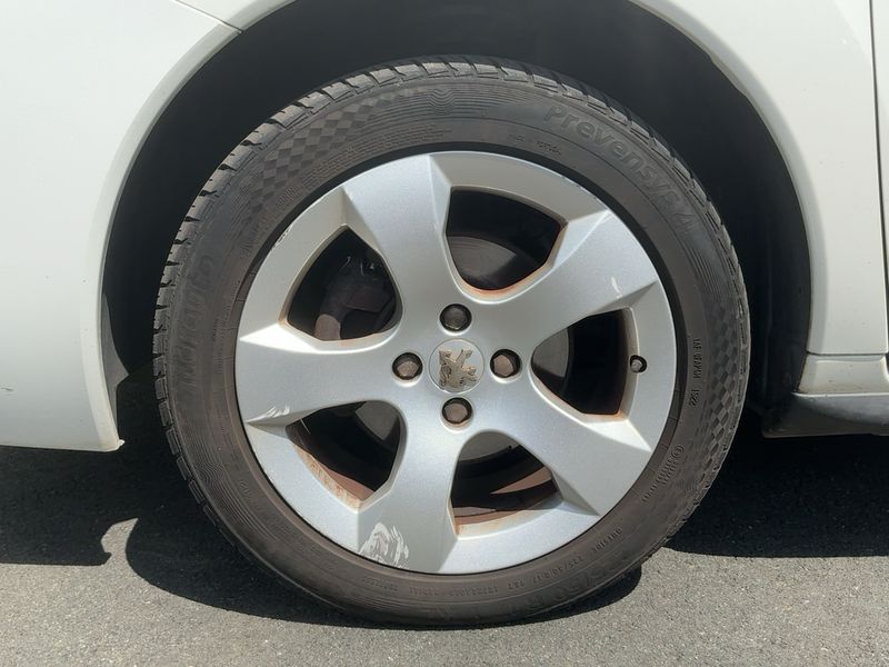 Peugeot 3008 1.6 HDi Allure 2013 – снимка 3
