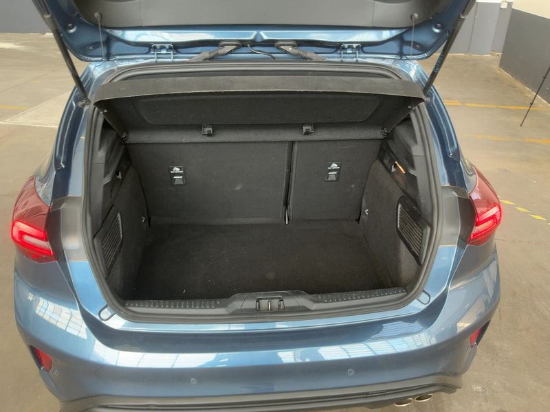 Ford Focus 1.0 EcoBoost Mild-Hybrid ST-Line 2024 – снимка 15