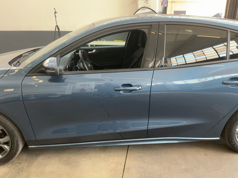 Ford Focus 1.0 EcoBoost Mild-Hybrid ST-Line 2024 – снимка 4