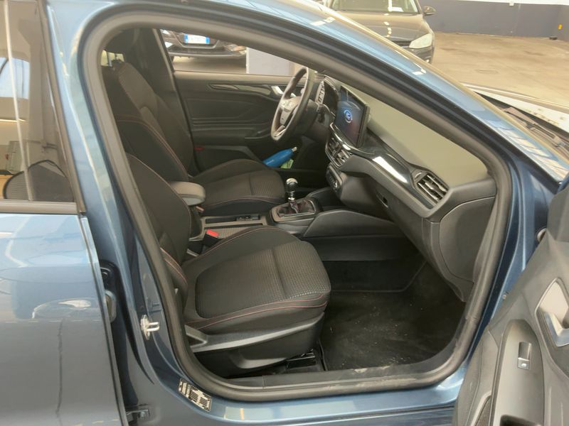 Ford Focus 1.0 EcoBoost Mild-Hybrid ST-Line 2024 – снимка 16