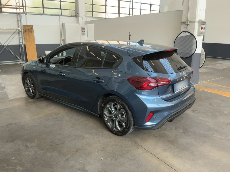 Ford Focus 1.0 EcoBoost Mild-Hybrid ST-Line 2024 – снимка 6