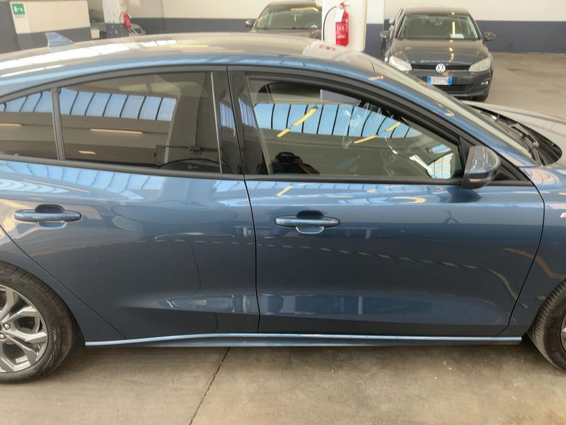 Ford Focus 1.0 EcoBoost Mild-Hybrid ST-Line 2024 – снимка 10