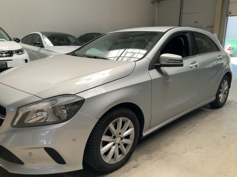Mercedes-Benz A-Klasse A 200 CDI Style 2015 – снимка 2