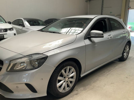 Mercedes-Benz A-Klasse A 200 CDI Style 2015 – снимка 2