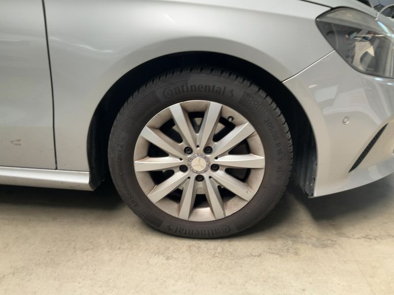 Mercedes-Benz A-Klasse A 200 CDI Style 2015 – снимка 11