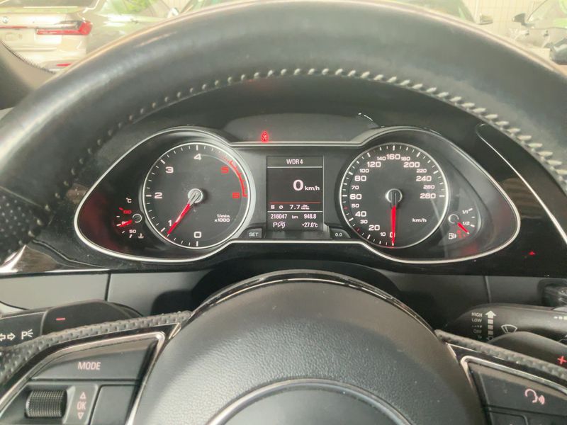 Audi A4 2.0 TDI S line Sportpaket plus 2012 – снимка 19