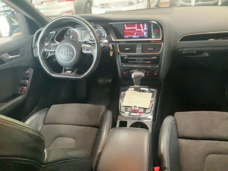 Audi A4 2.0 TDI S line Sportpaket plus 2012 – снимка 18