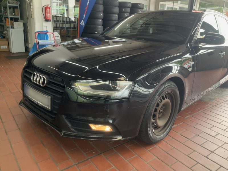 Audi A4 2.0 TDI S line Sportpaket plus 2012 – снимка 2